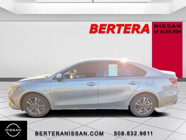 Used 2024 Kia Forte LXS w/ LXS Technology Package FWD image 1