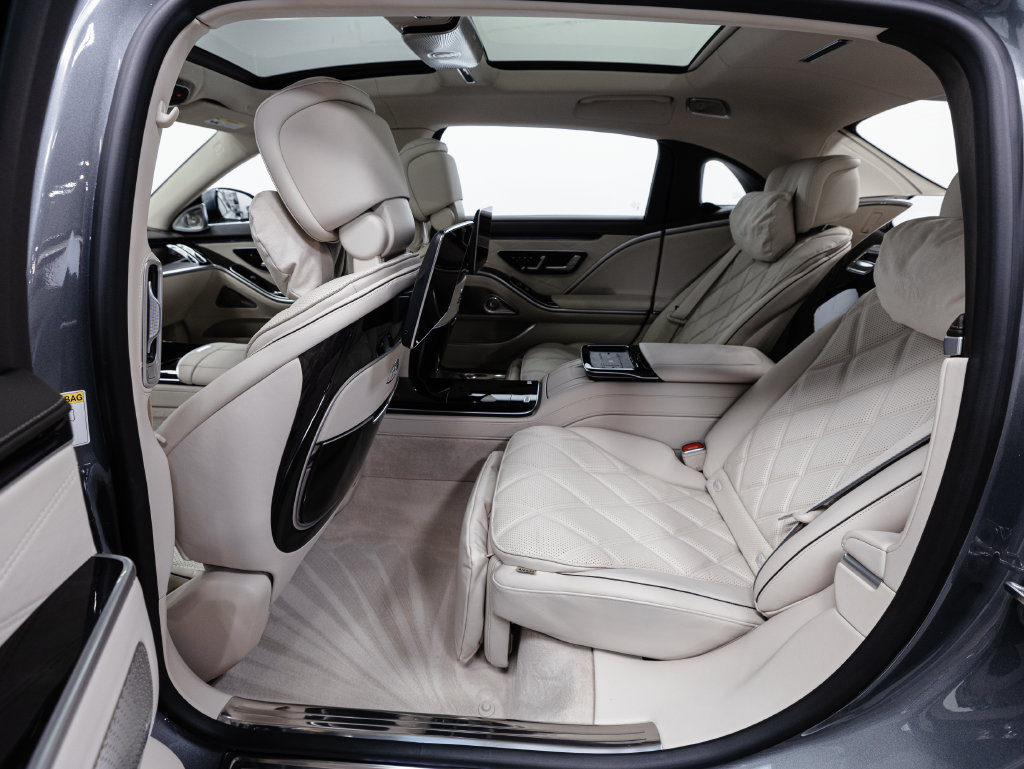 Used 2024 Mercedes-Benz Maybach S 580 4MATIC image 30