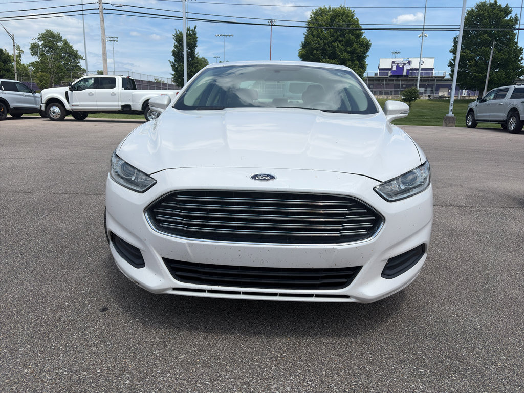 Used 2014 Ford Fusion SE FWD image 3