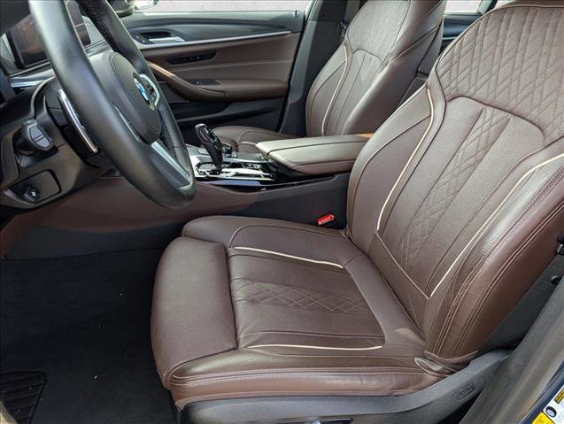 Certified 2023 BMW 540i w/ Executive Package image 17
