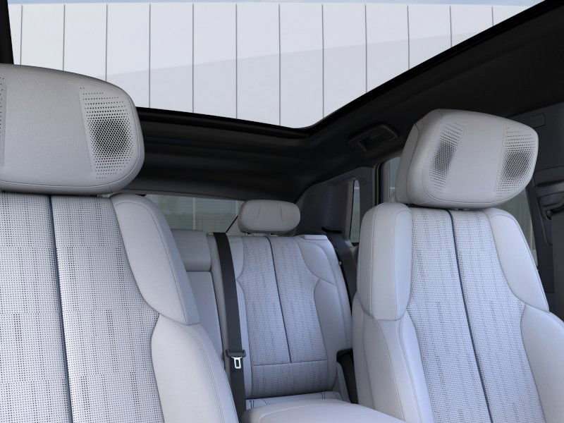 New 2026 Cadillac Lyriq Premium Luxury image 24