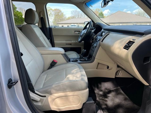 Used 2019 Ford Flex SE image 22