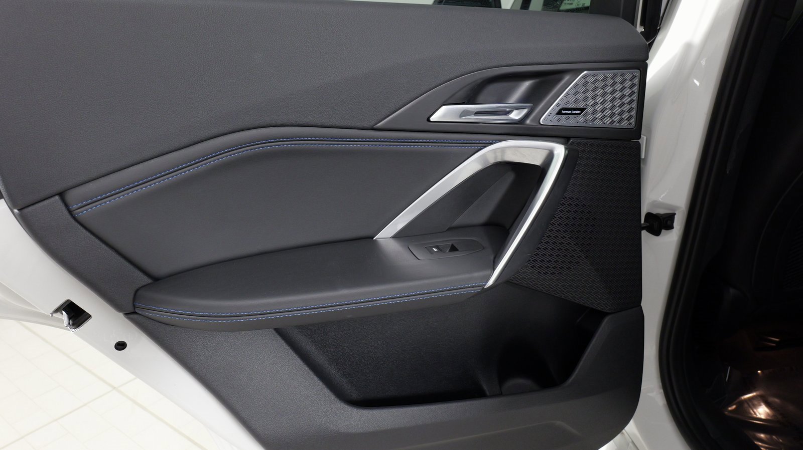 Used 2024 BMW X1 M35i w/ Premium Package image 40