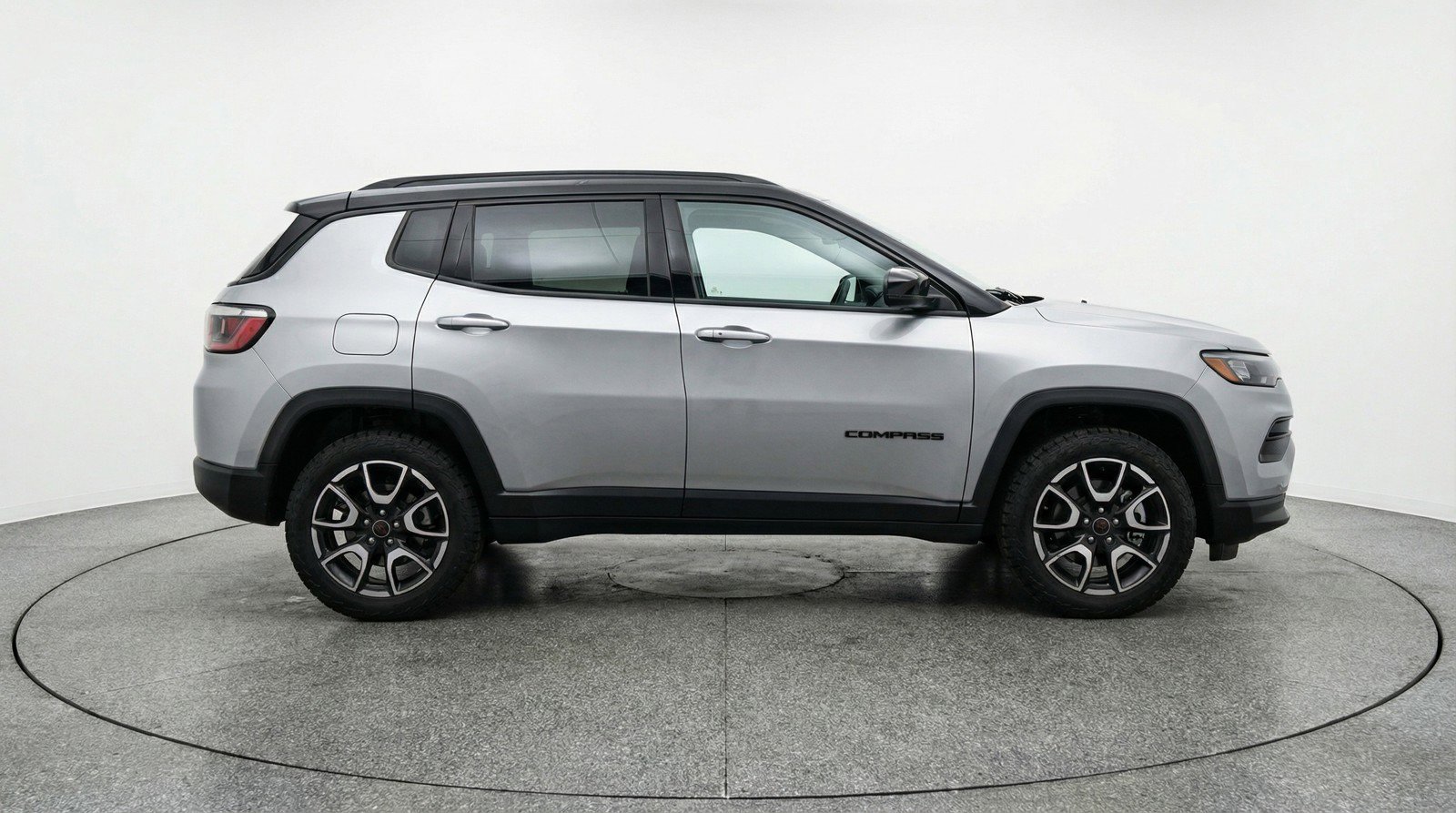 Used 2025 Jeep Compass Trailhawk AWD/4WD image 11