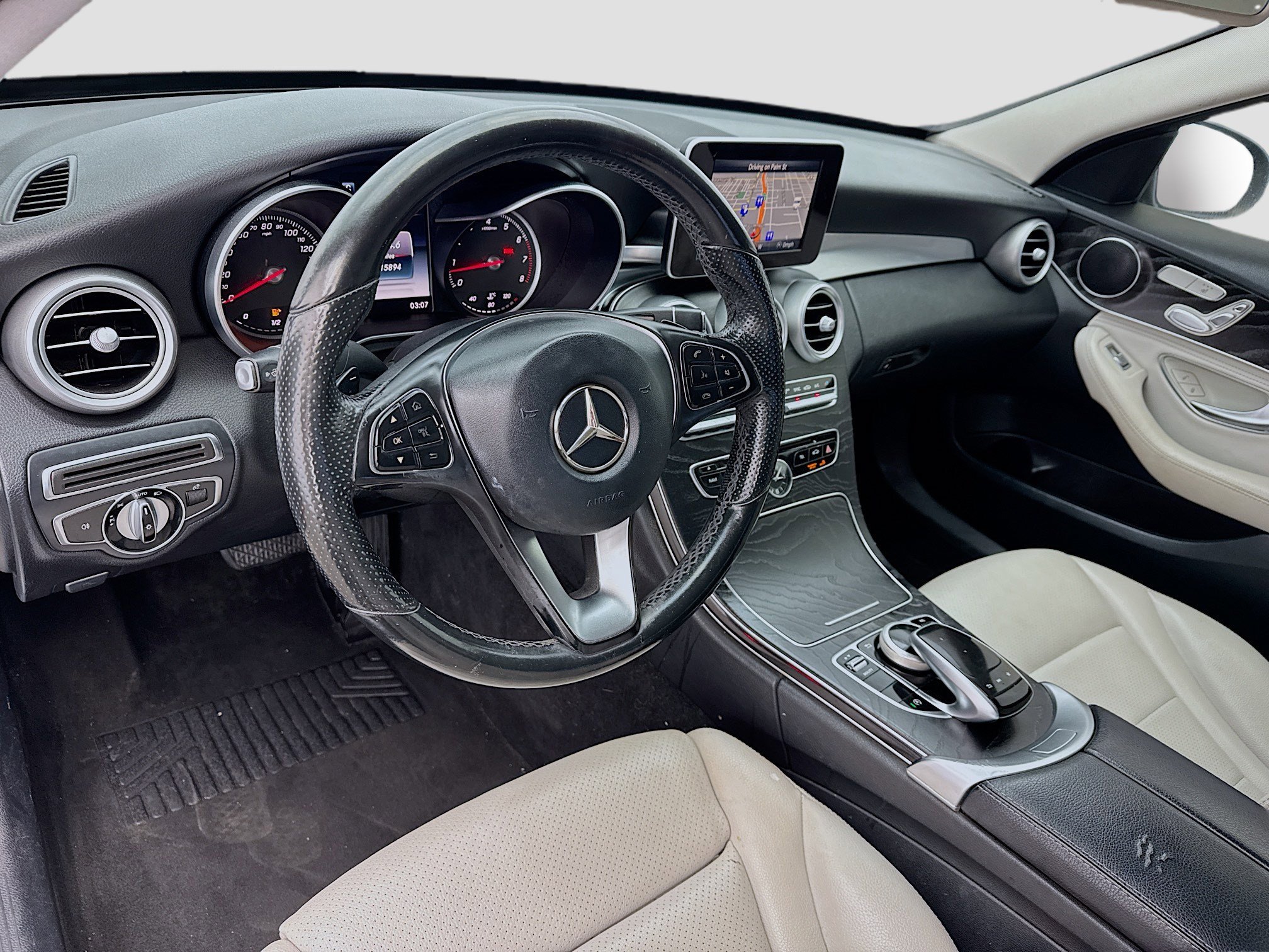 Used 2015 Mercedes-Benz C 300 Sedan image 7
