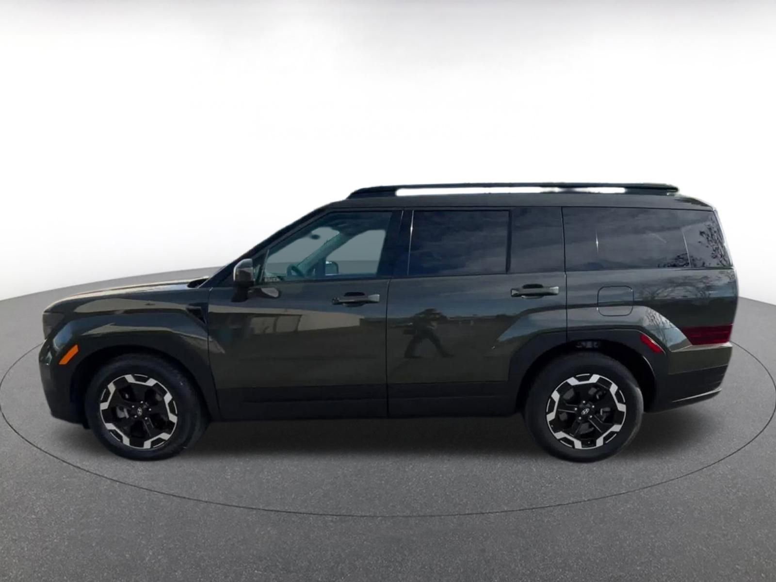 Used 2025 Hyundai Santa Fe SEL image 9