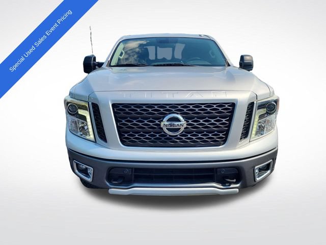 Used 2017 Nissan Titan PRO-4X AWD/4WD image 8