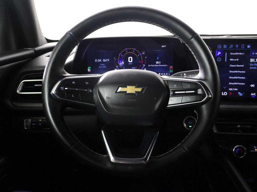 Used 2025 Chevrolet Traverse LT w/ Driver Confidence Package FWD image 38