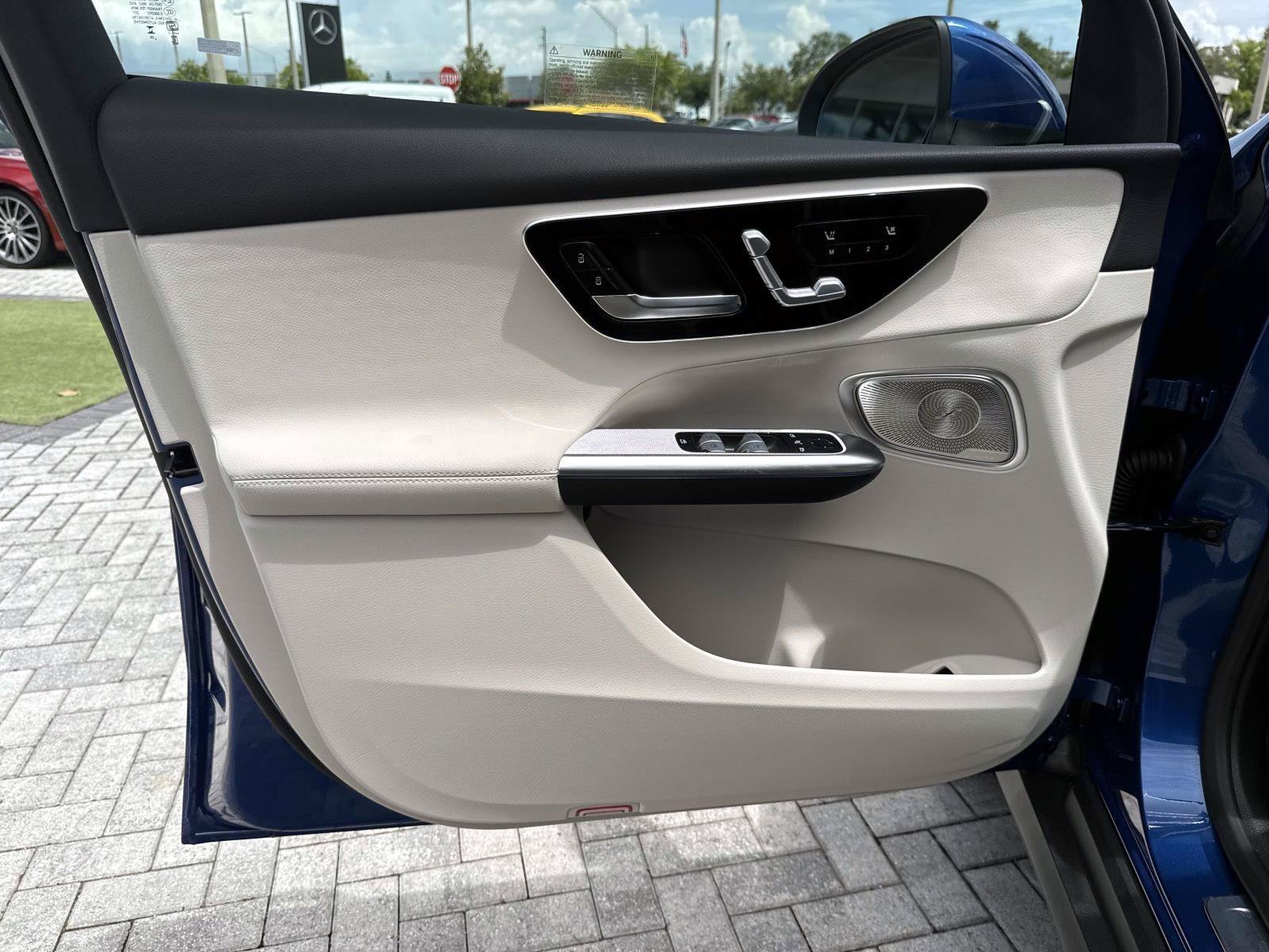New 2027 Mercedes-Benz GLC 300 image 17
