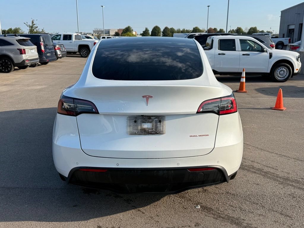 Used 2021 Tesla Model Y Long Range AWD/4WD image 16