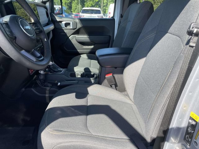 Used 2024 Jeep Wrangler Unlimited Sport AWD/4WD image 14