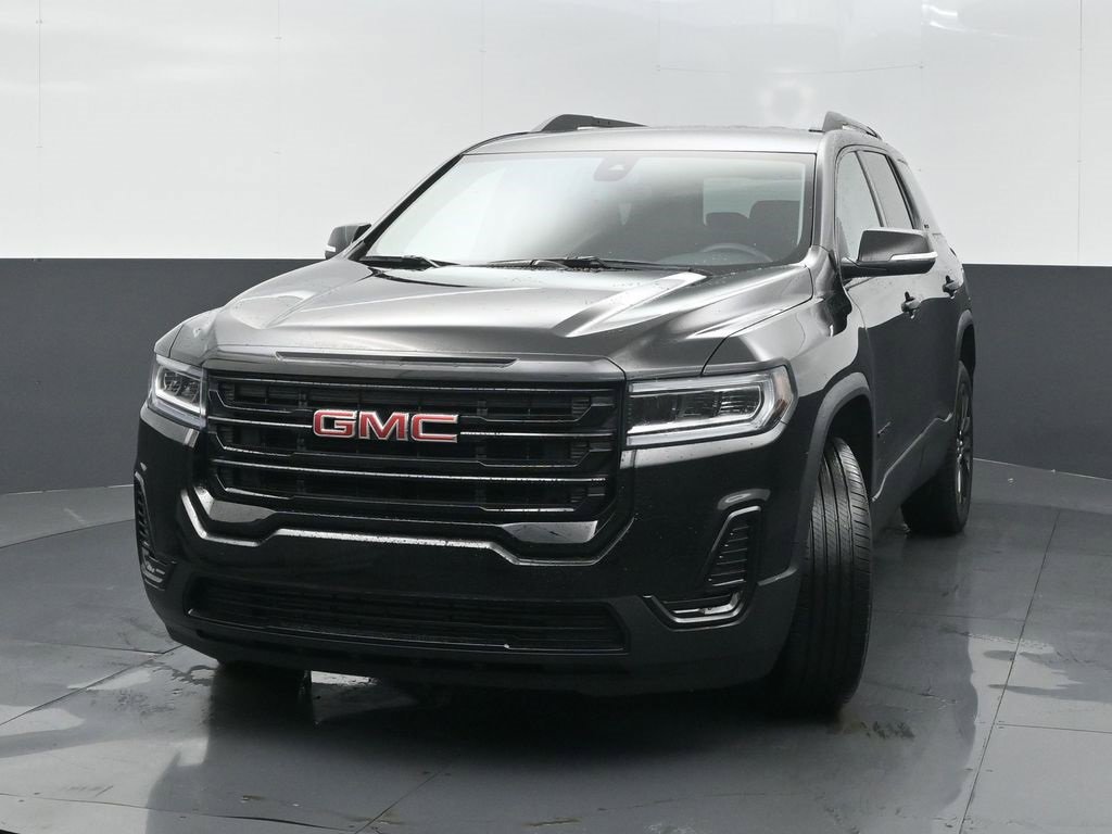 Used 2023 GMC Acadia SLE w/ Driver Convenience Package image 3