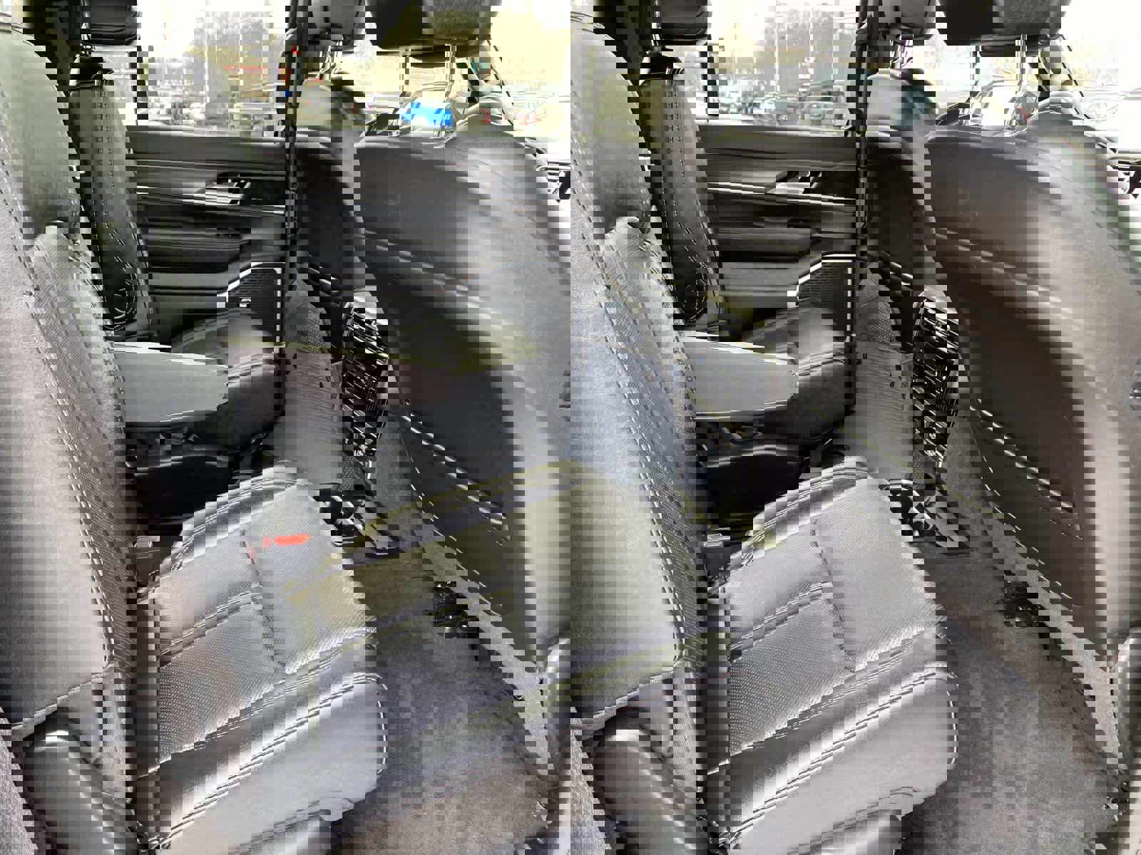 Certified 2024 Jeep Wagoneer Series III image 28