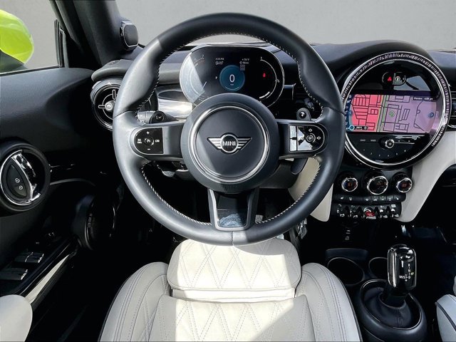 Used 2024 MINI Cooper S image 7