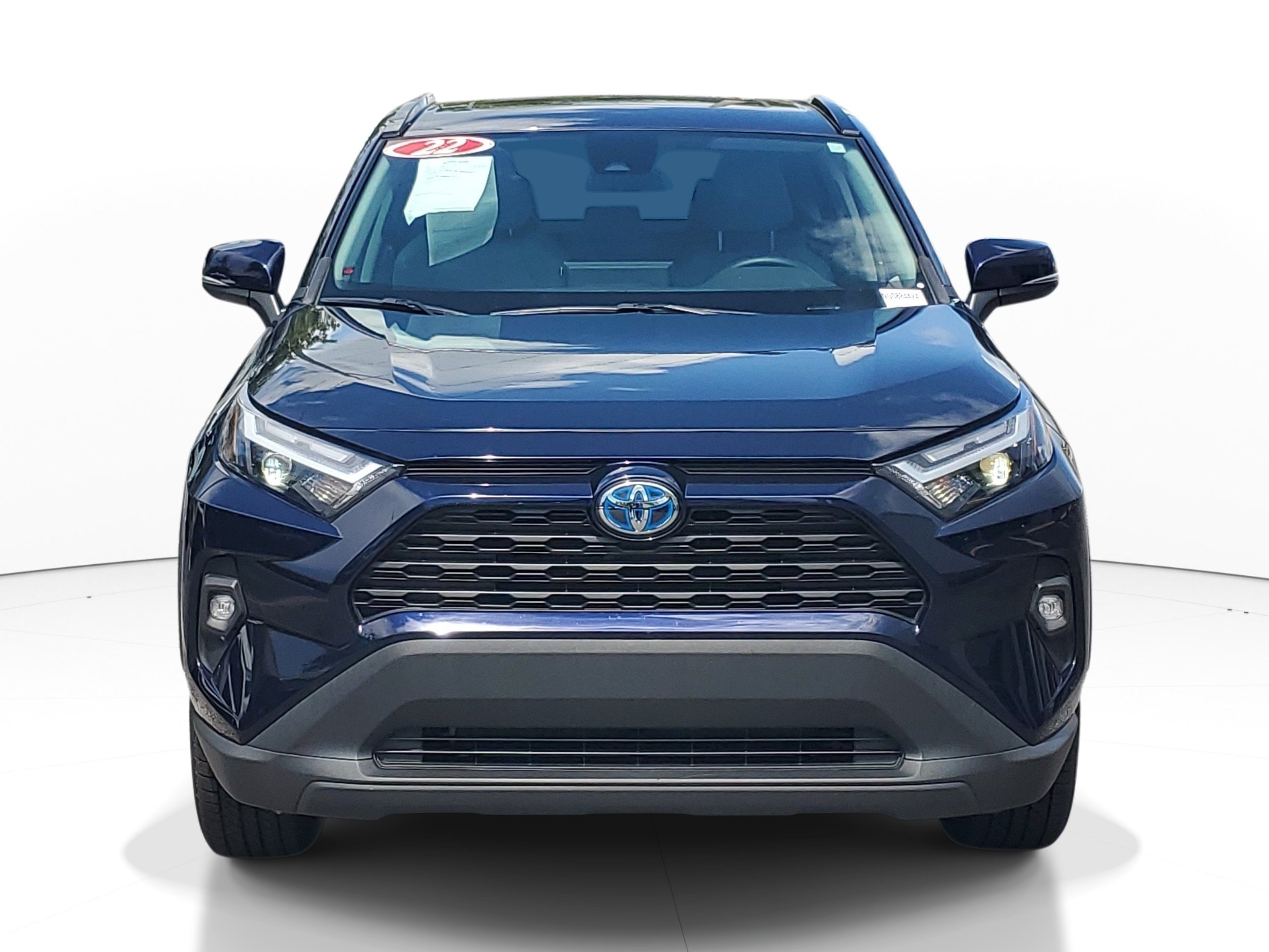 Used 2022 Toyota RAV4 XLE Premium AWD/4WD image 2