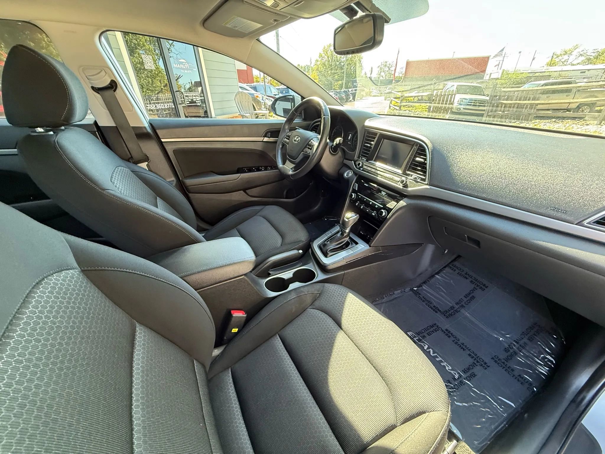 Used 2017 Hyundai Elantra Value Edition w/ Cargo Package image 32