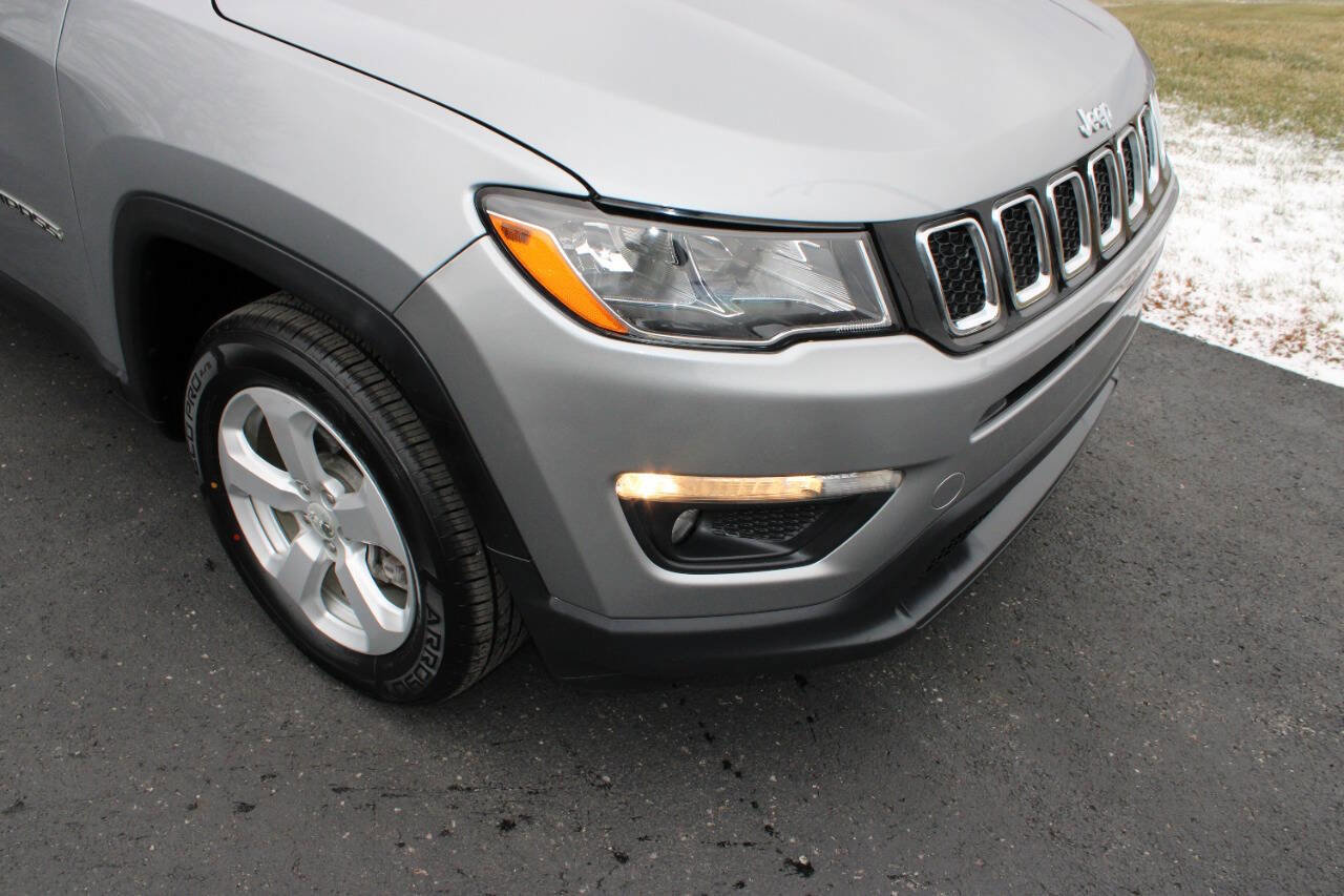 Used 2021 Jeep Compass Latitude AWD/4WD image 2