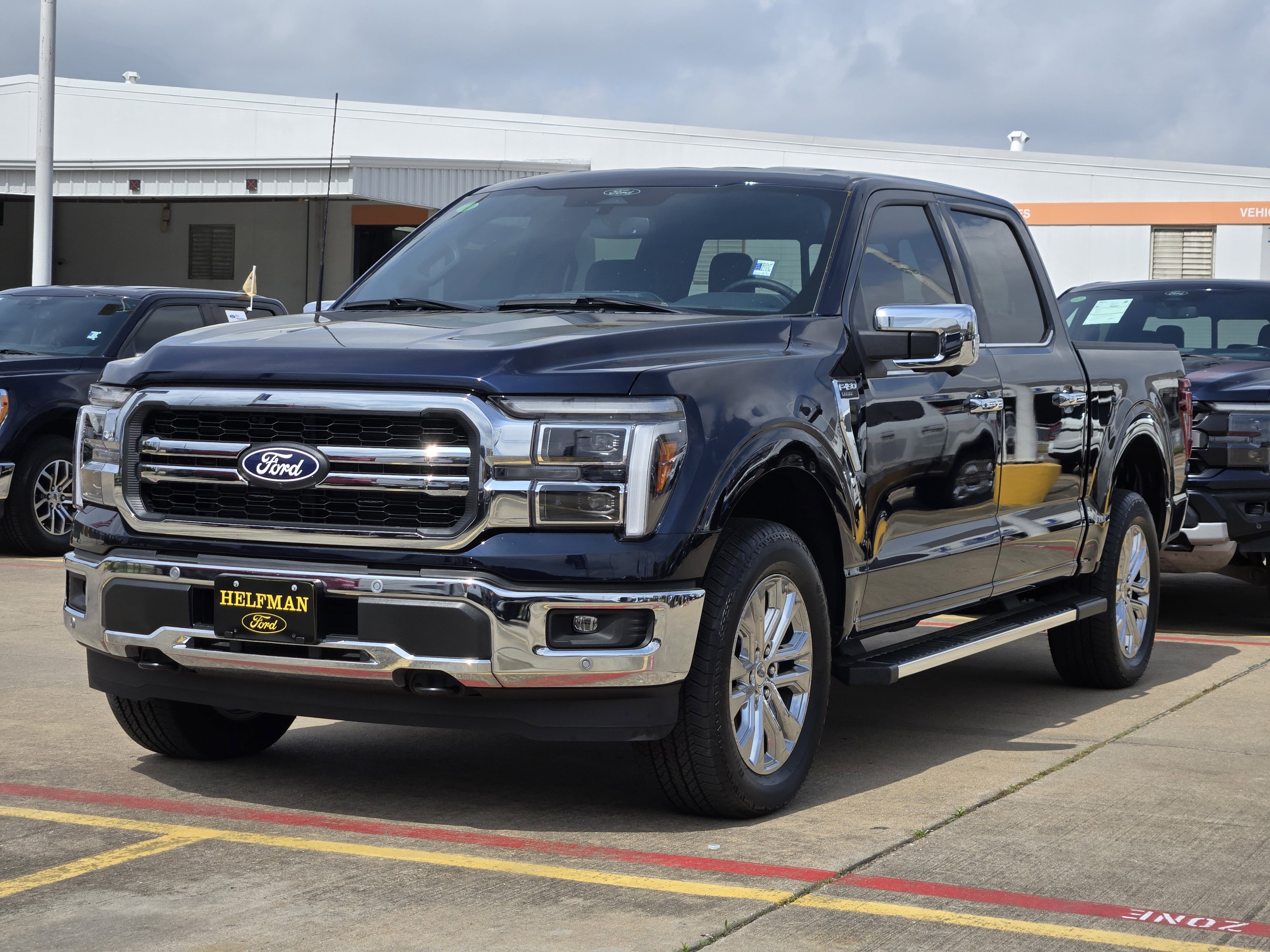 Used 2025 Ford F150 Lariat w/ Equipment Group 501A Mid image 2