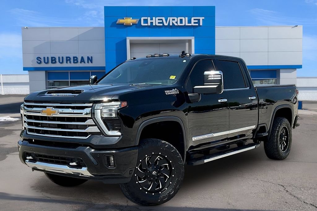 Used 2024 Chevrolet Silverado 2500 High Country AWD/4WD image 1