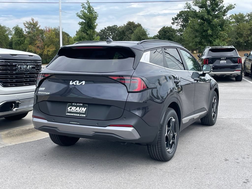New 2026 Kia Sportage EX FWD image 7