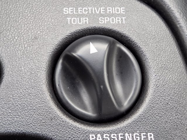 Used 2004 Chevrolet Corvette Convertible w/ Preferred Equipment Group RWD image 29