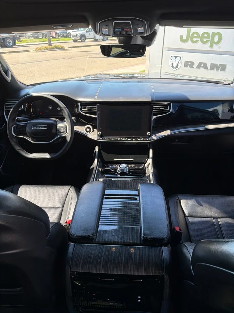 Used 2022 Jeep Wagoneer Series II w/ Premium Group I AWD/4WD image 20