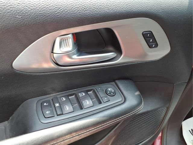 Used 2020 Chrysler Pacifica Touring-L w/ Advanced Safetytec Group AWD/4WD image 15