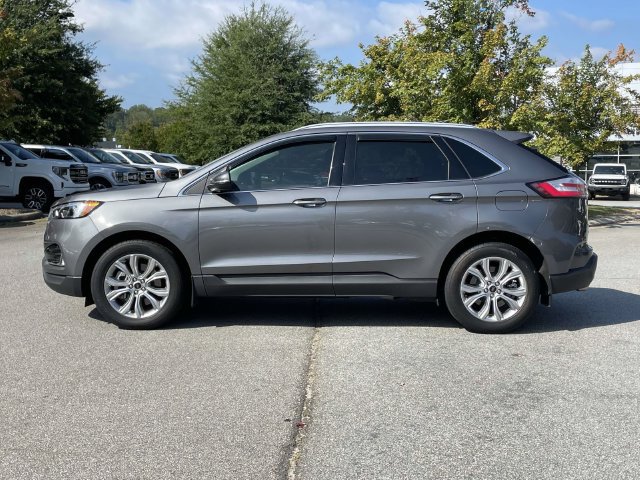 Certified 2024 Ford Edge Titanium AWD/4WD image 2