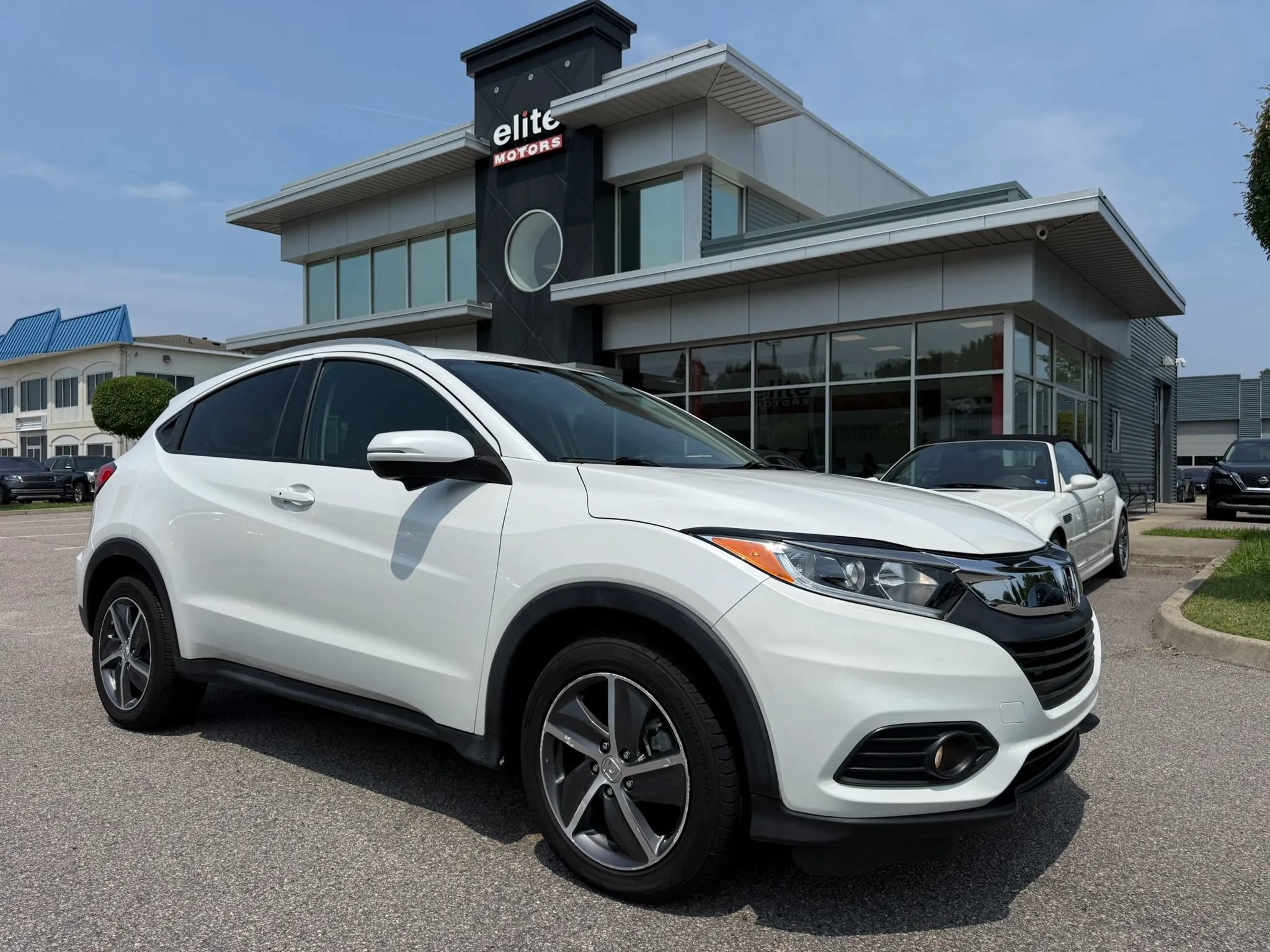 Used 2021 Honda HR-V EX image 1