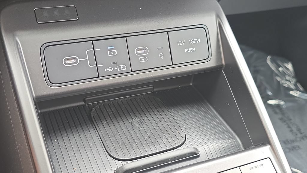 New 2026 Hyundai Kona Limited AWD/4WD image 30