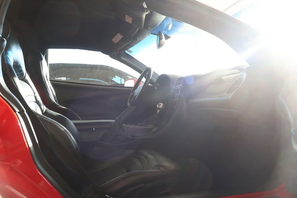 Used 2001 Chevrolet Corvette Convertible w/ Preferred Equipment Group2 image 35