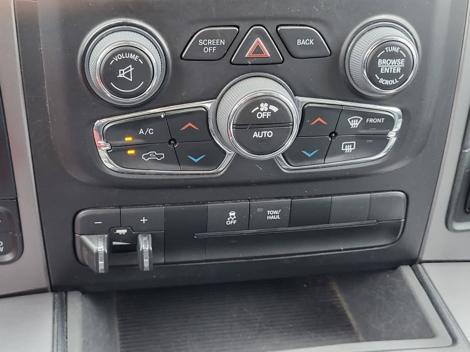 Certified 2023 RAM 1500 Classic SLT w/ Trailer & Traction Group AWD/4WD image 23