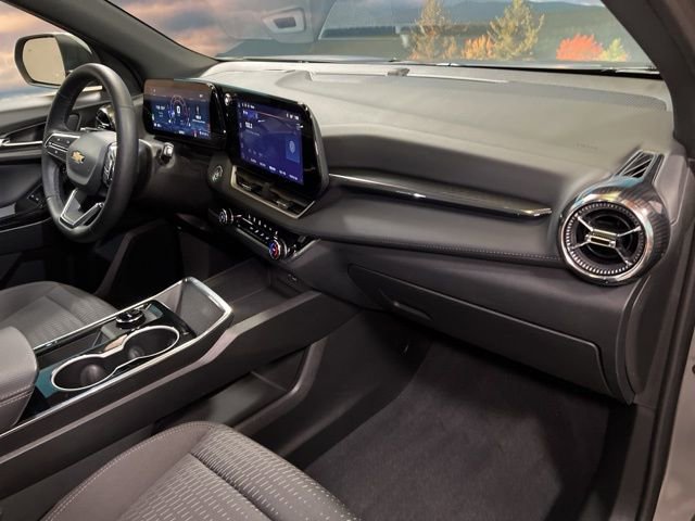 Used 2026 Chevrolet Equinox LT FWD image 60