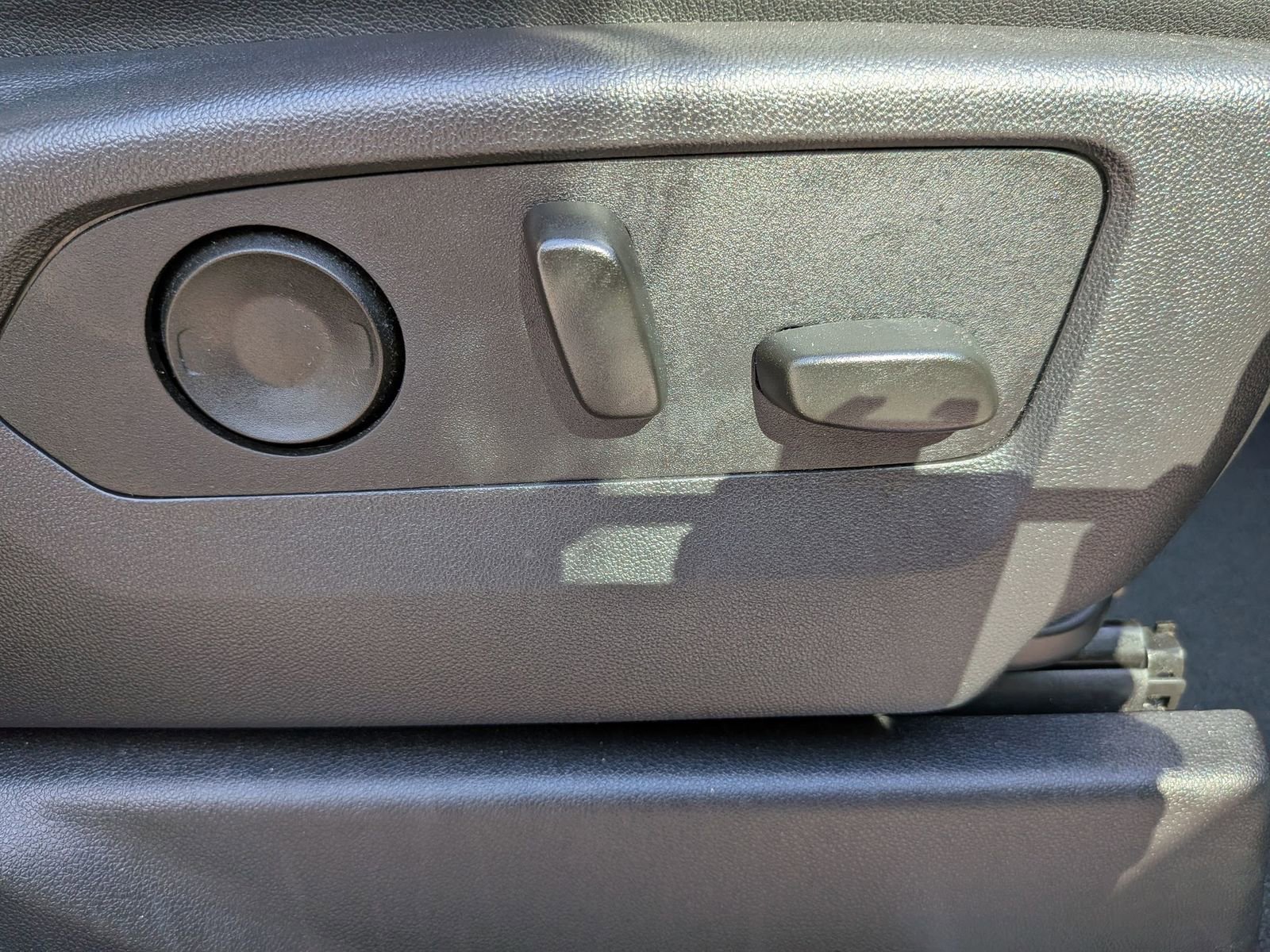 Used 2025 GMC Sierra 1500 SLT image 37