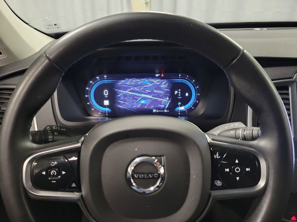 Used 2023 Volvo XC90 B5 Core AWD/4WD image 15