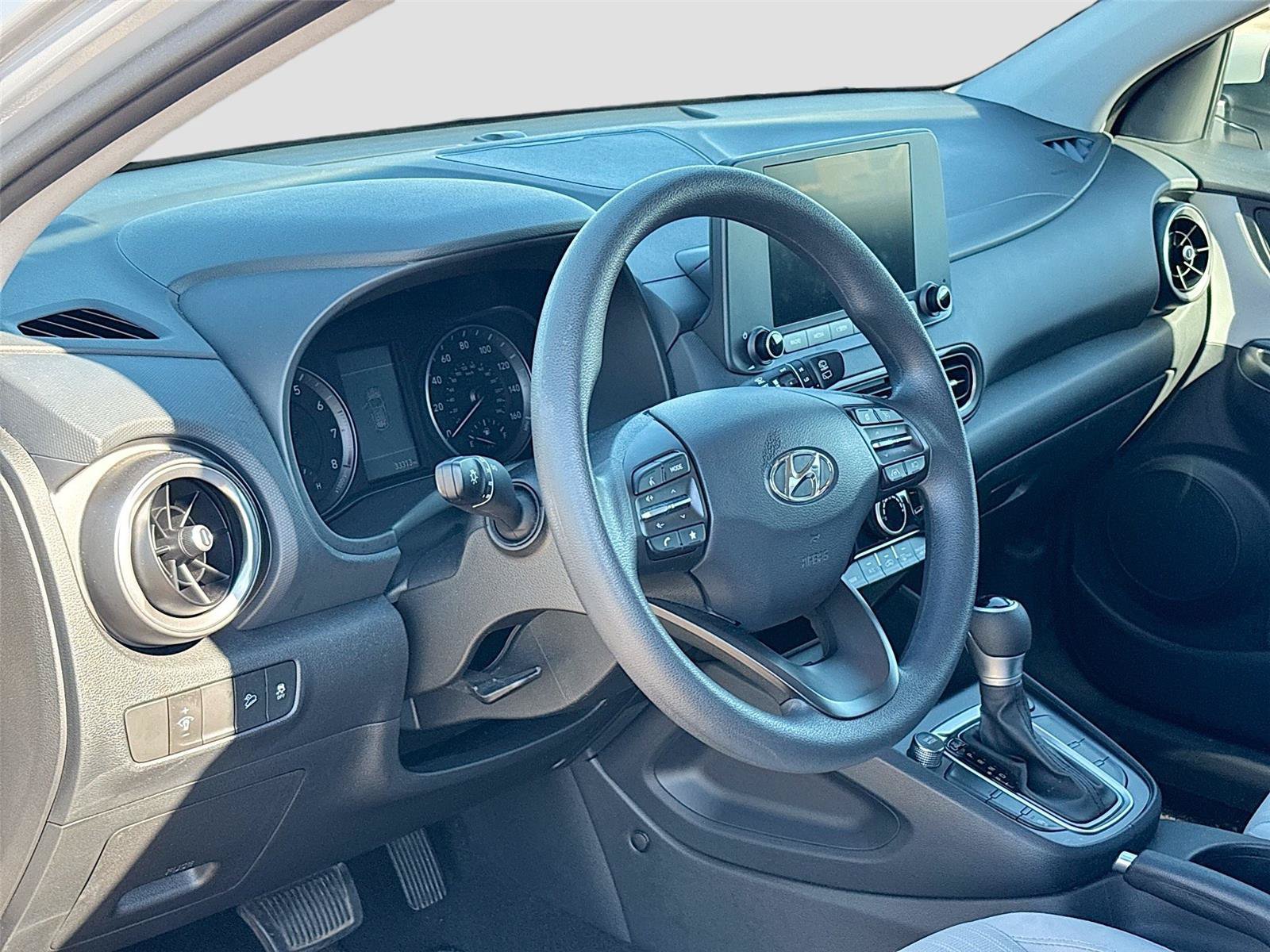 Certified 2023 Hyundai Kona SEL AWD/4WD image 22