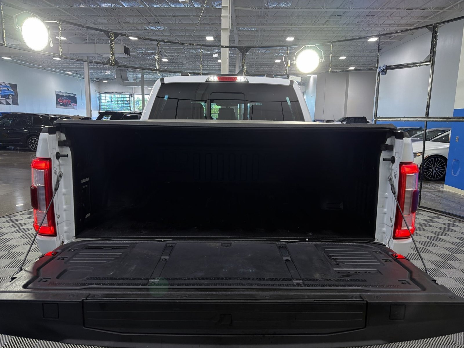 Used 2023 Ford F150 Lariat w/ Equipment Group 502A High AWD/4WD image 31