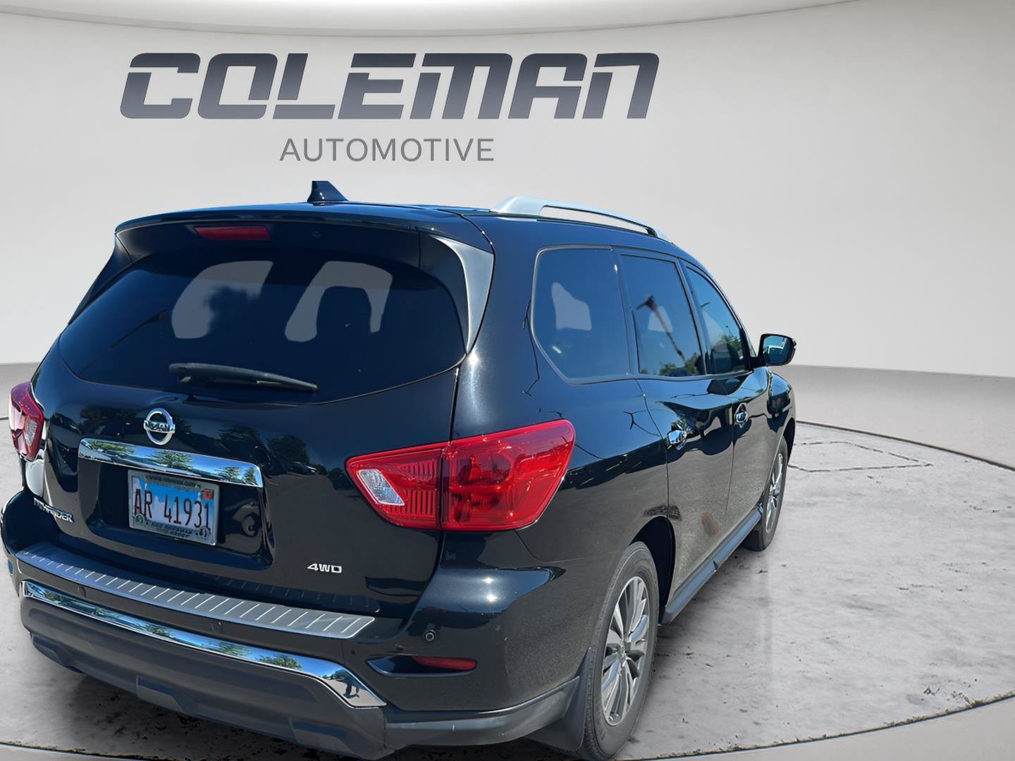 Used 2020 Nissan Pathfinder S AWD/4WD image 6