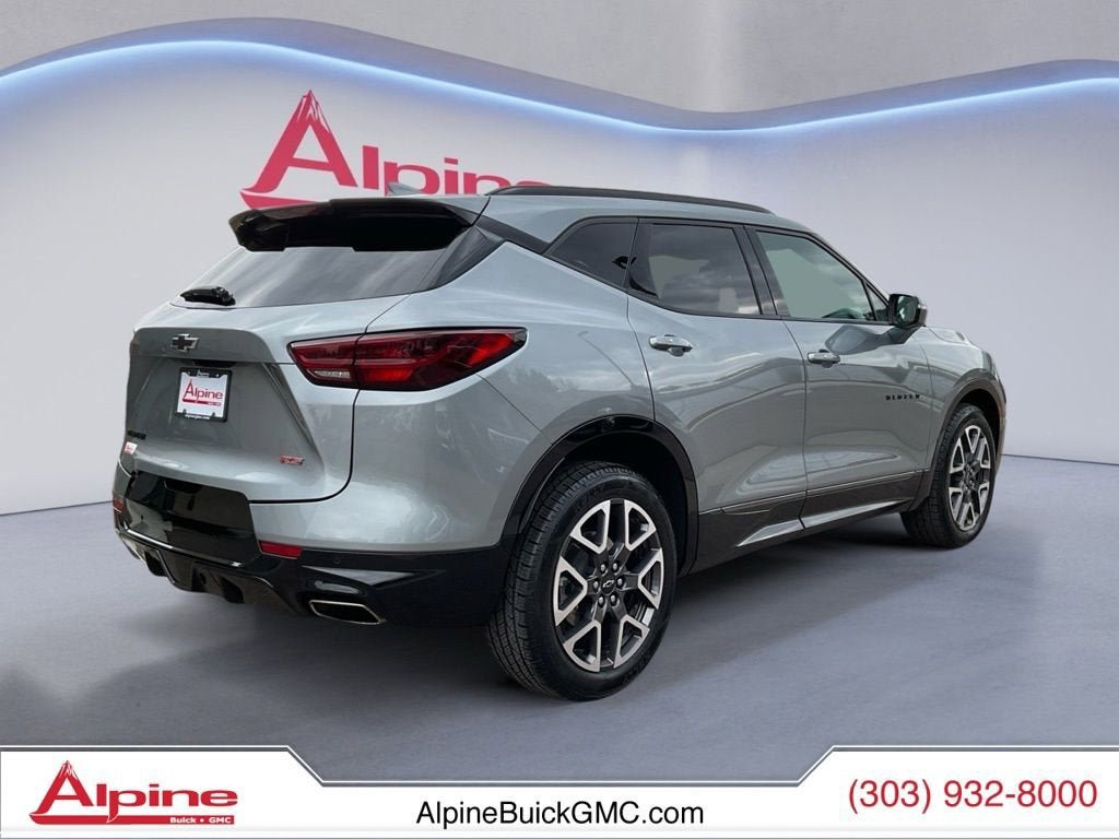 Used 2025 Chevrolet Blazer RS FWD image 5