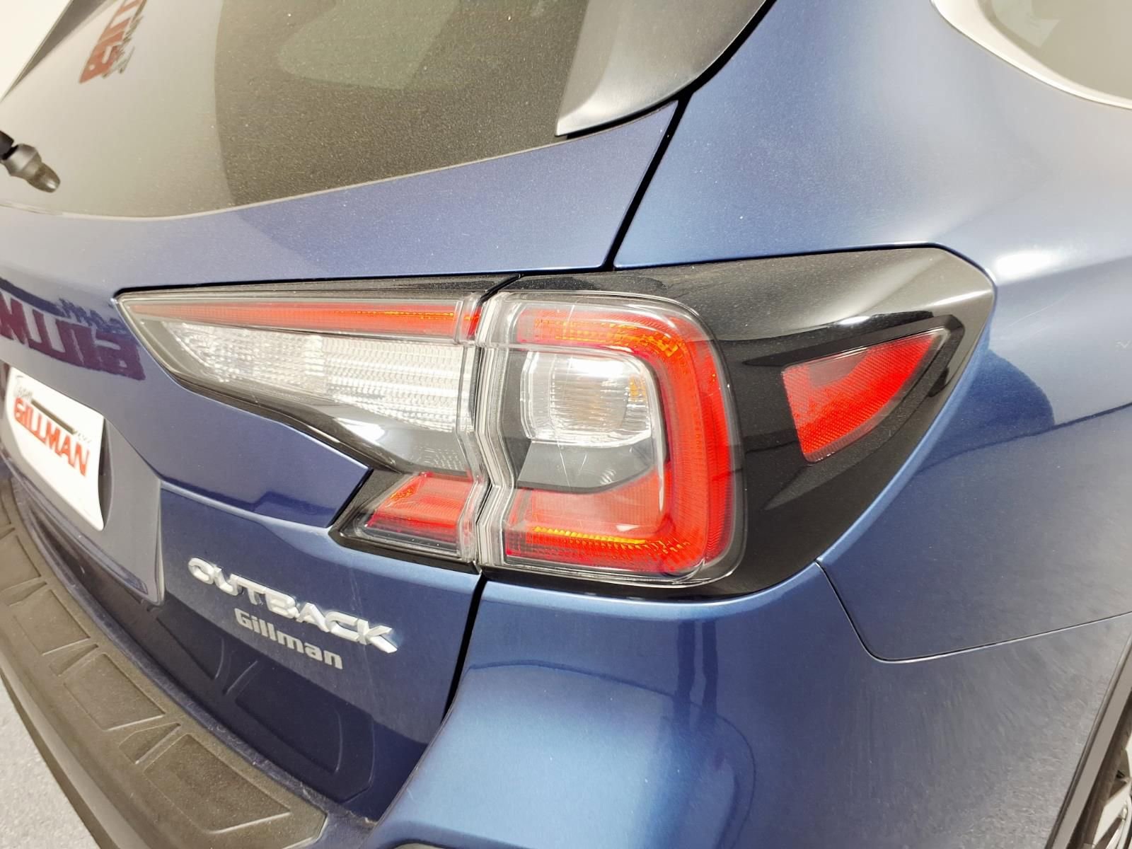 Used 2022 Subaru Outback Premium image 5