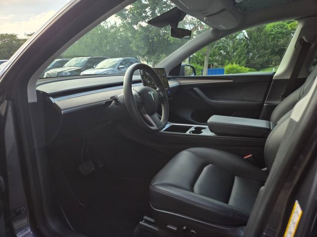 Used 2023 Tesla Model Y Long Range image 5
