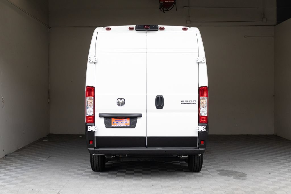 Used 2024 RAM ProMaster 2500 w/ Upfitter's Prep Package FWD image 11