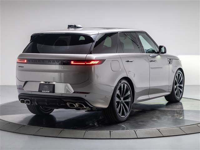 New 2026 Land Rover Range Rover Sport Dynamic SE AWD/4WD image 5
