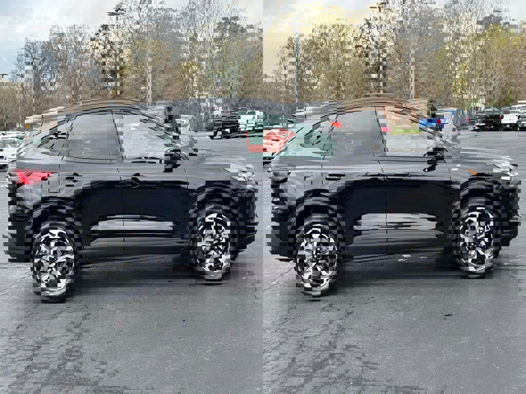 New 2025 Ford Escape ST-Line Select w/ Tech Pack #1 image 4