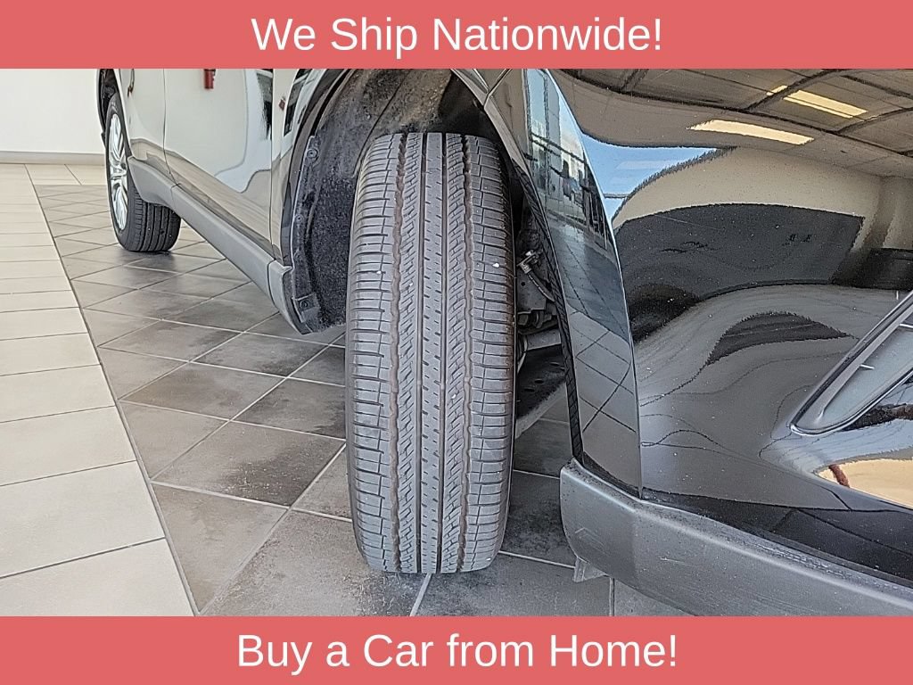 Used 2024 Toyota Venza XLE AWD/4WD image 16