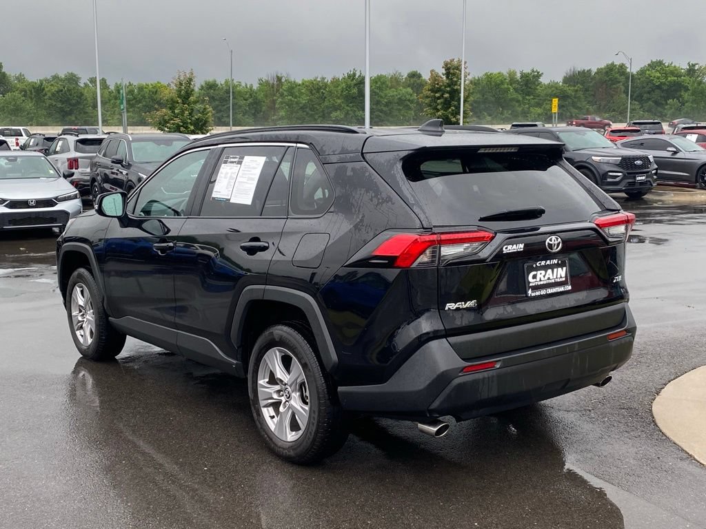 Used 2025 Toyota RAV4 XLE FWD image 5
