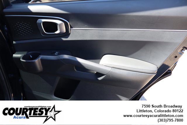 Used 2023 Kia Sorento EX w/ Panoramic Sunroof Package image 32