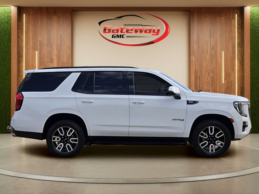 Used 2024 GMC Yukon AT4 w/ Technology Package AWD/4WD image 4