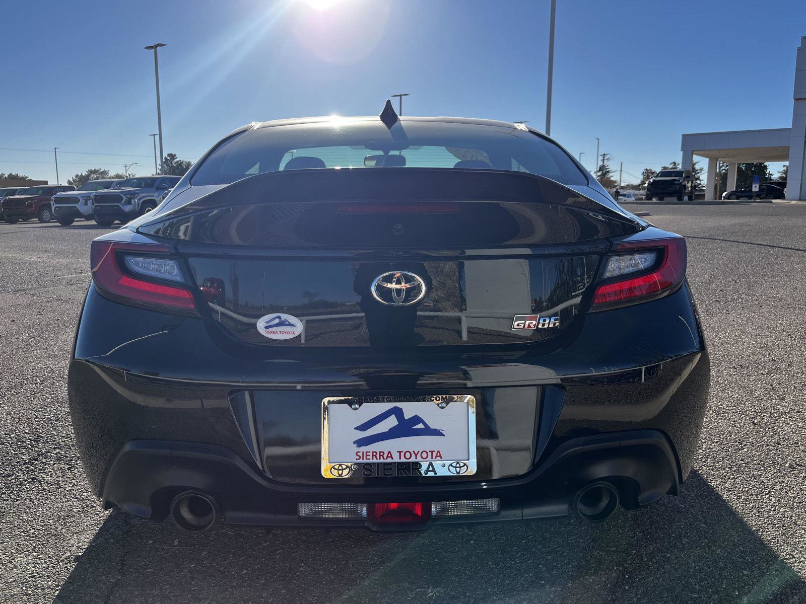 Used 2023 Toyota GR86 Premium image 4