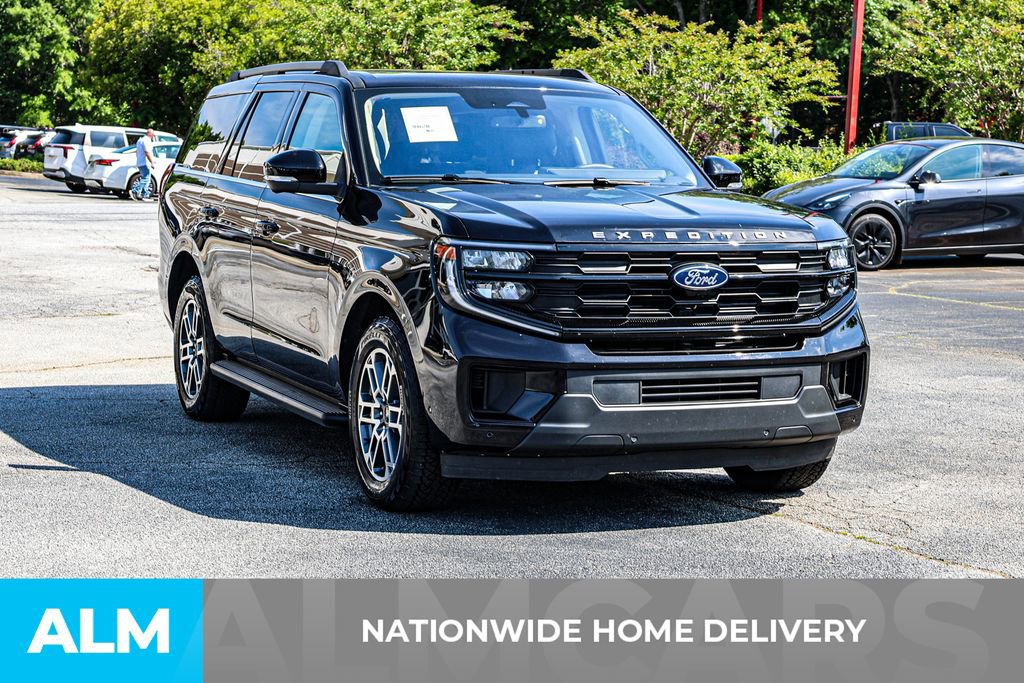 Used 2025 Ford Expedition Active AWD/4WD image 5
